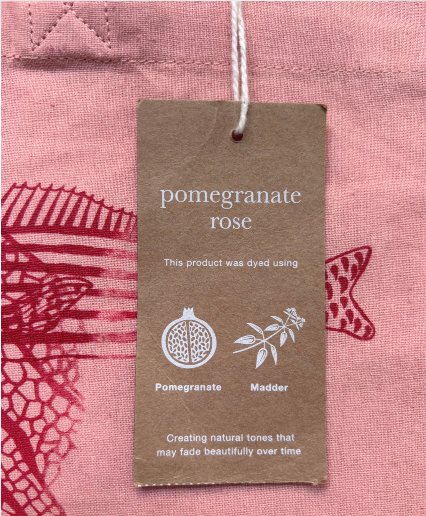 Shopper LIMITED EDITION 2026 tinta con tinture naturali in rosa tintura serigrafata