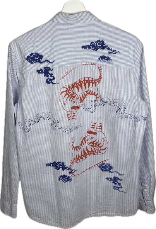 Camicia da uomo upcycled con serigrafie vulcaniche