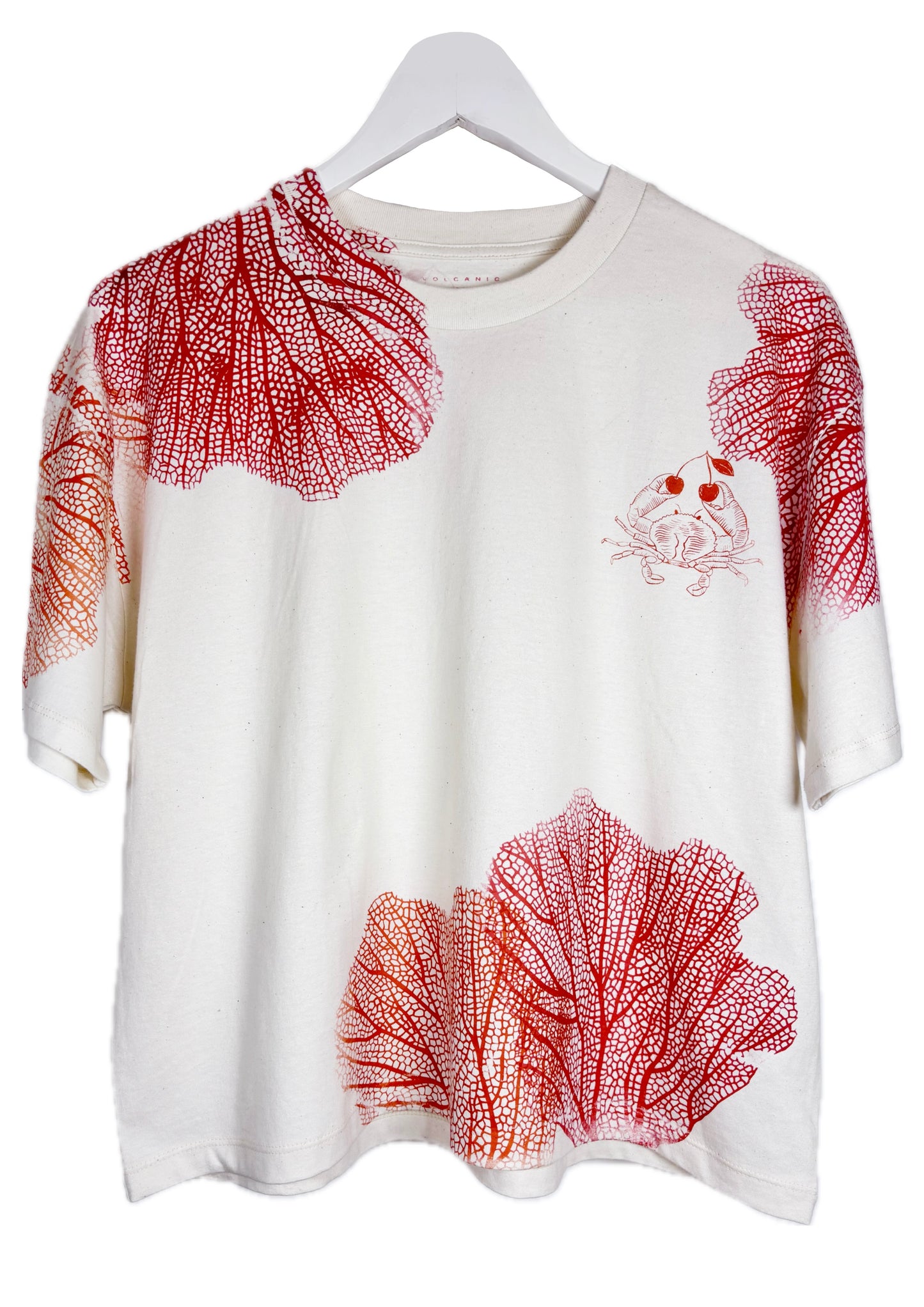 T-shirt boxy con granchio e corallo