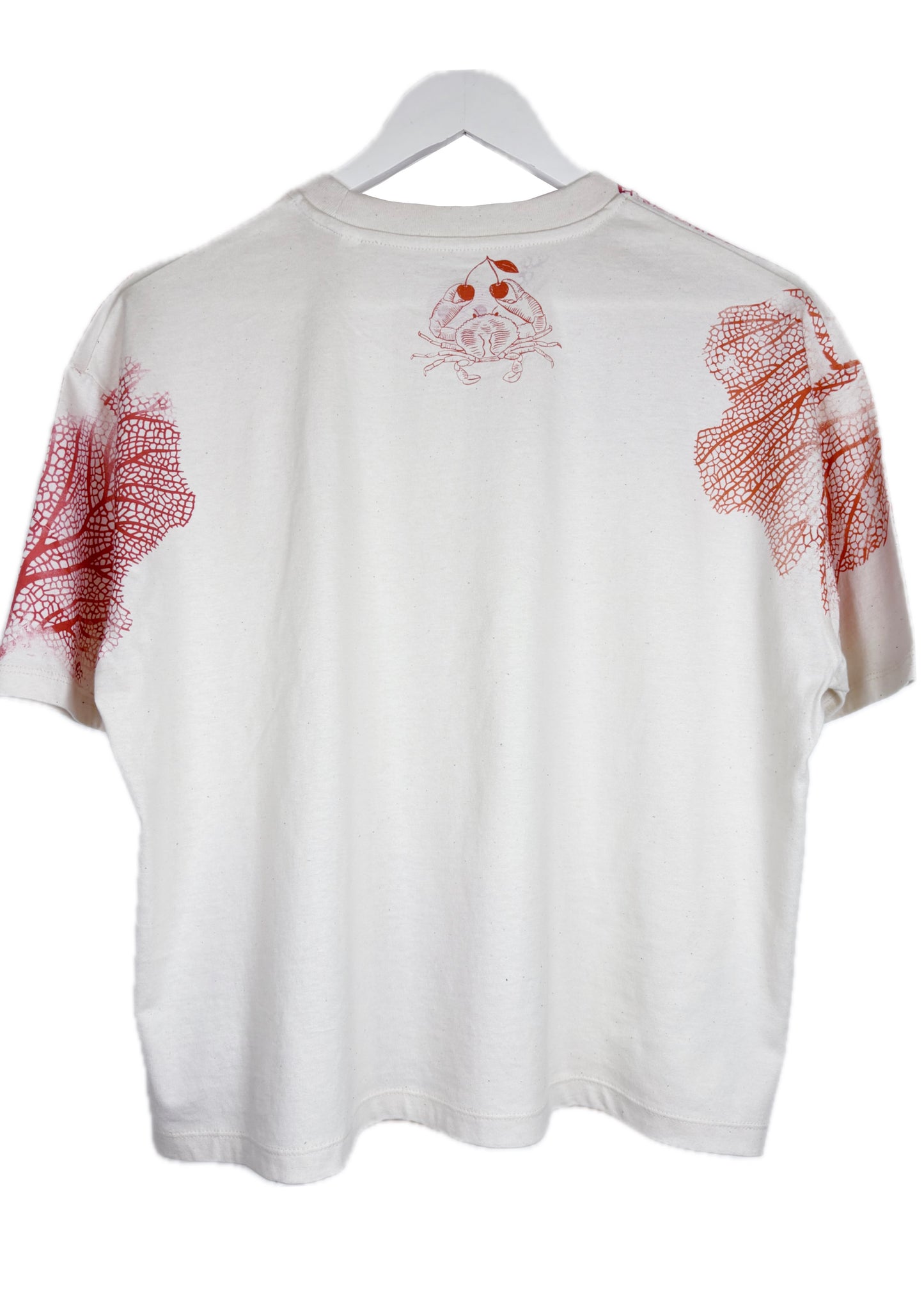 T-shirt boxy con granchio e corallo