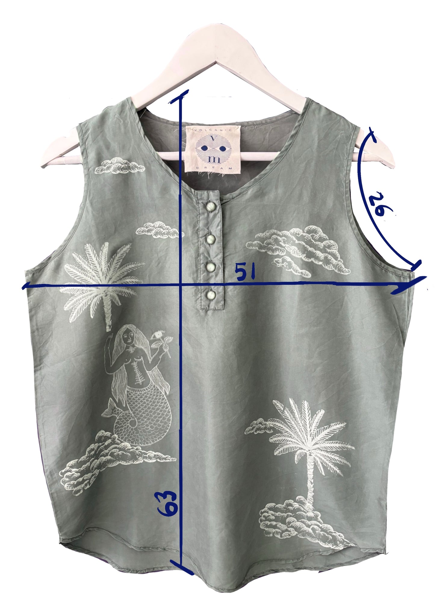 Canotta 100% seta salvia upcycled con serigrafie bianche