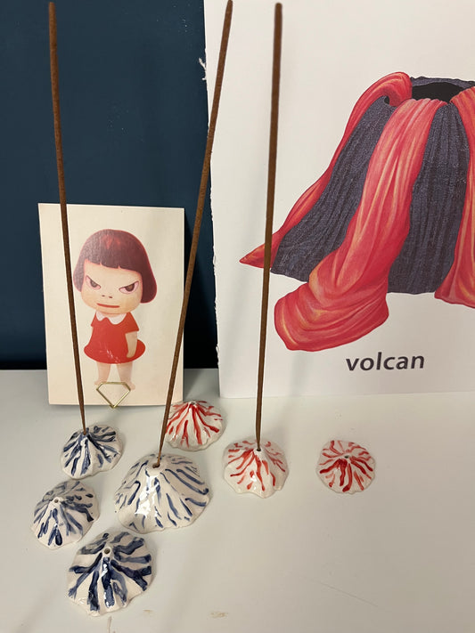 Vulcani porta incenso in ceramica