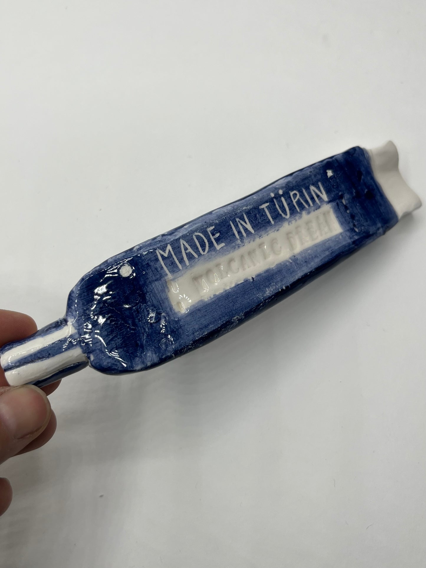 Dentifricio sorrisi falsi