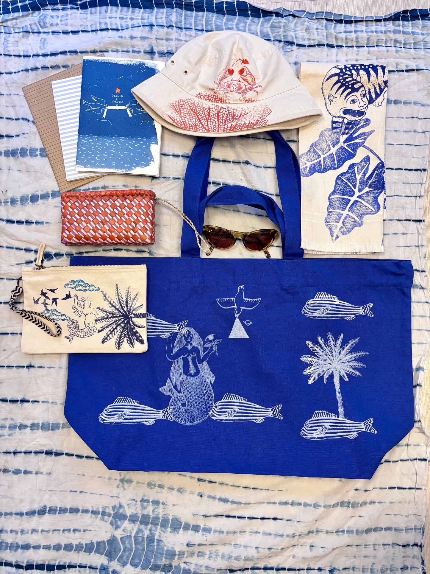 Borsa cotone spesso blu klein serigrafata