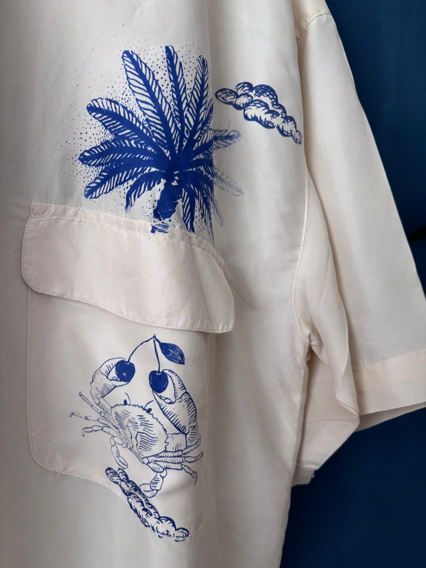 Camicia 100%seta avorio upcycled con serigrafie marine