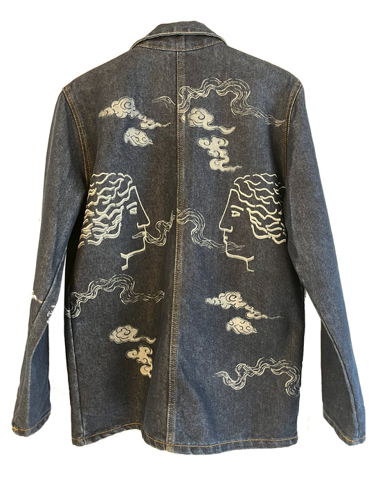 Giacca in denim spesso serigrafata con nuvole e profili